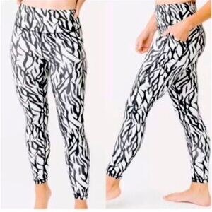 Zyia Active Brilliant High Rise 7/8 Leggings Safari Zebra Print Tights Size 2